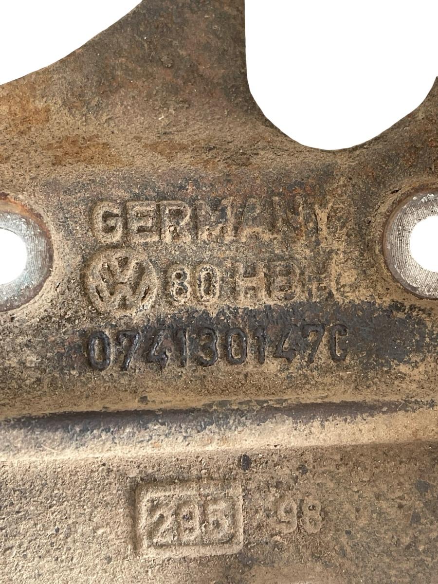 Suport pompa injectie VOLKSWAGEN TRANSPORTER IV Box 70XA 1990 - 2003 2.5TDI 074130147C – foto 2