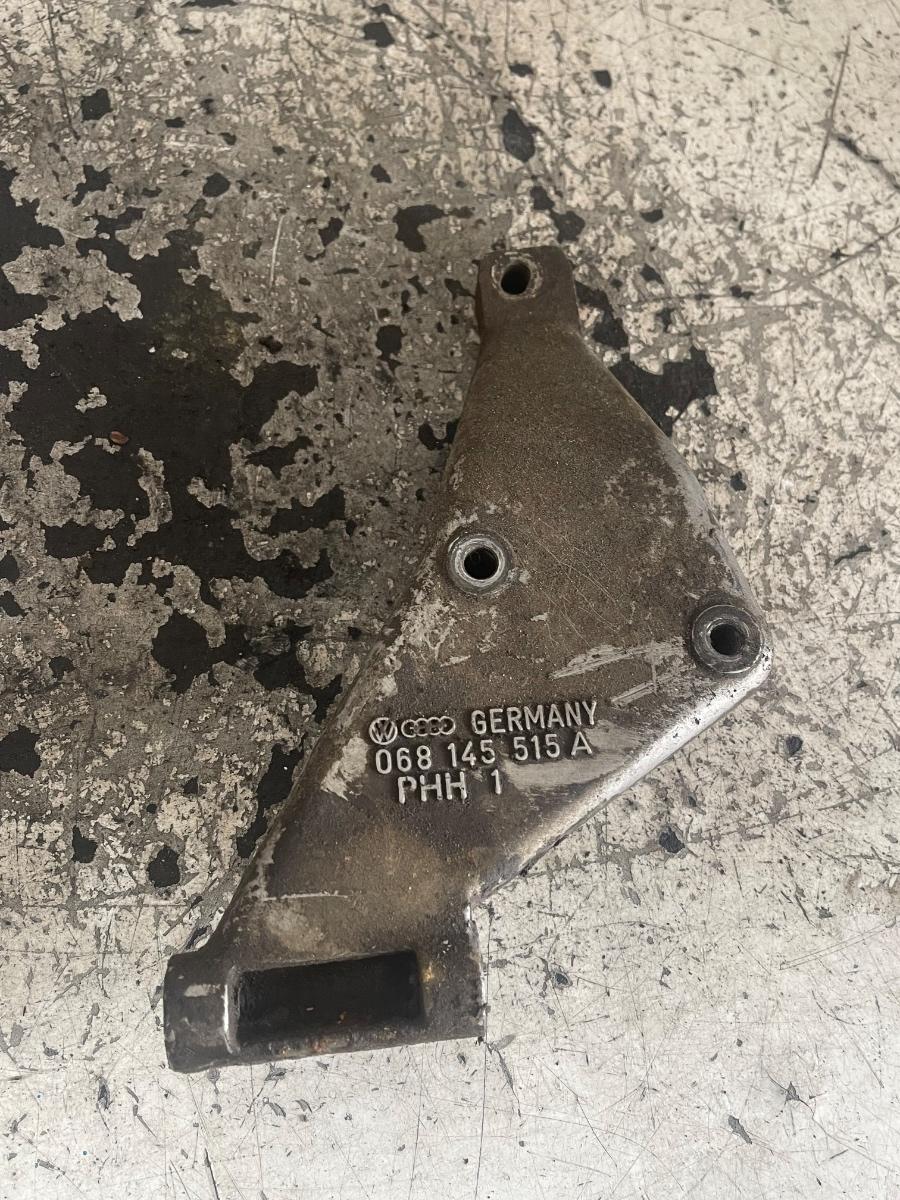 Suport pompa servodirectie AUDI 80 V 8C, B4 1991 - 1995 1.9TDI 068145515A – foto 2