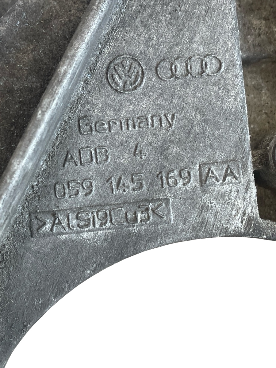 Suport pompa servodirectie AUDI A5/S5 8T3 2007 - 2017 2.7 TDI CAMA, CGKA 059145169AA – foto 3