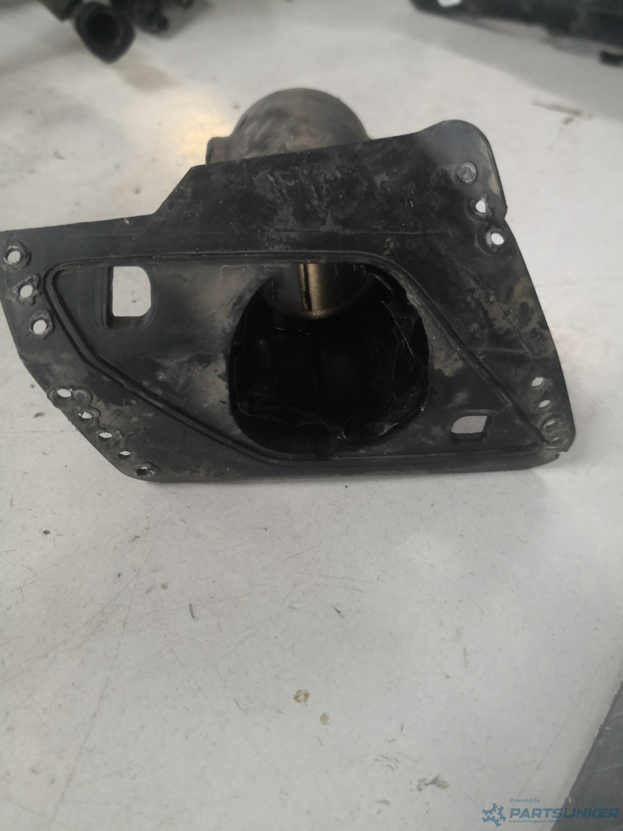 Suport spalator  dreapta fata VOLKSWAGEN GOLF VI (5K1) [ 2008 - 2013 ] TSI (CAXA) 90KW|122HP – foto 2
