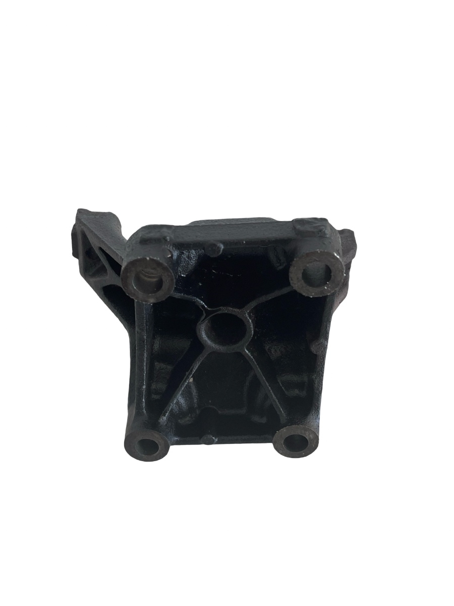 Suport toba de esapament VOLKSWAGEN PASSAT B8 2018 2.0TDI CUA  04L159E – foto 2