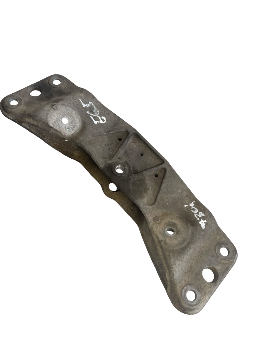 Suport/traversa cutie de viteze automata BMW 7 IV E65, E66, E67 2001 - 2009 3.0D 6759680