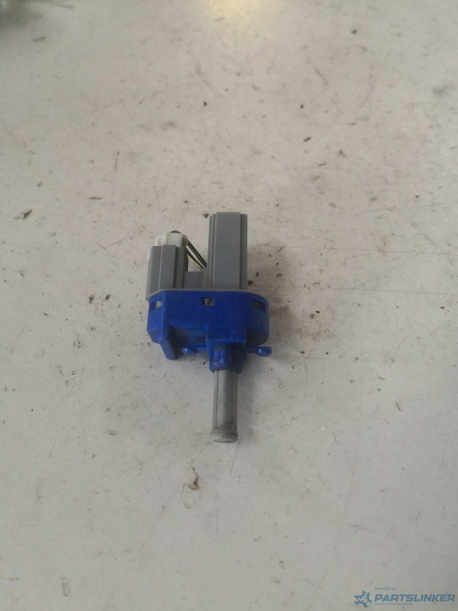 Switch frana MAZDA 3 2005>