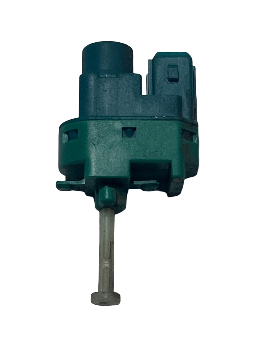 Switch  pedala de frana FORD FIESTA 2004 – foto 2