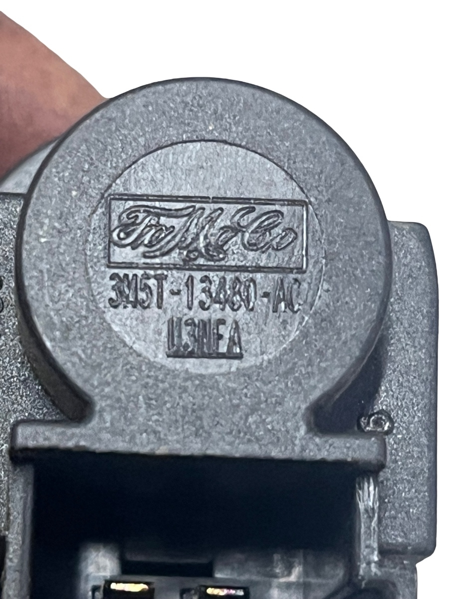 Switch pedala de frana FORD FIESTA VI 2016 Facelift -> 3M5T-13480-AC – foto 2