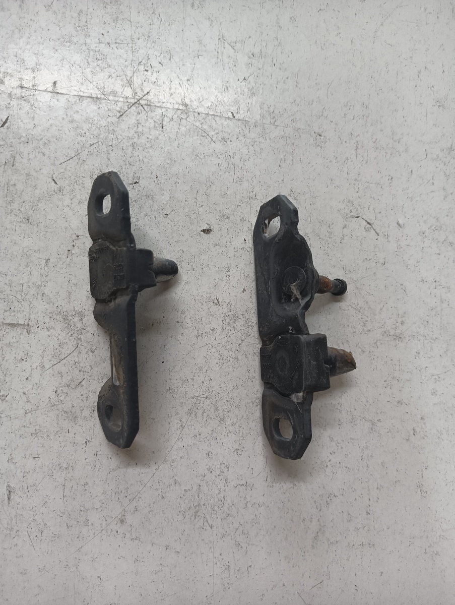Tampon usa culisanta  dreapta MERCEDES-BENZ SPRINTER 3,5-t Box 906 2006 - > – foto 2