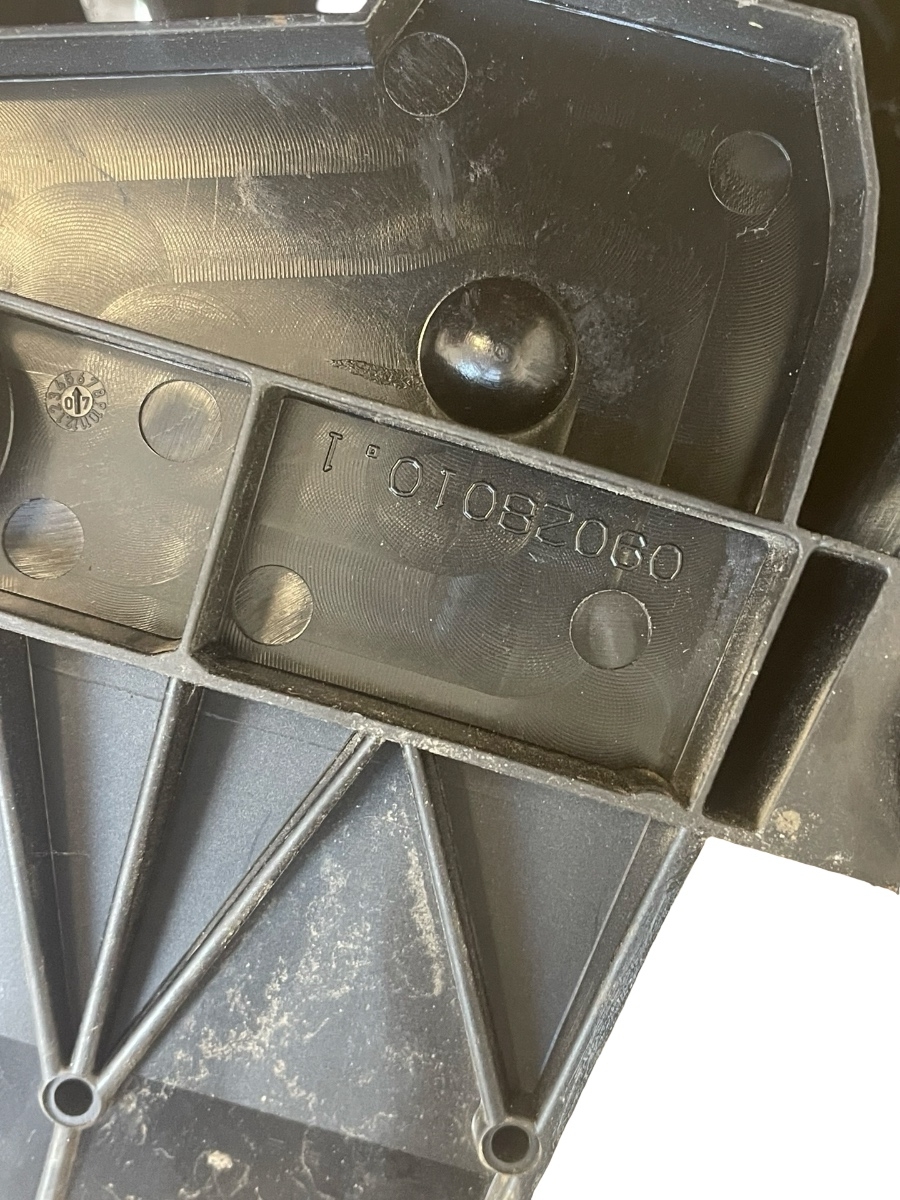 Timonerie 6 trepte defecte estetice de viteze OPEL ASTRA H Saloon L69, A04 2007 - 2014 1.7 CDTi Z 17 DTH 090280101 – foto 5
