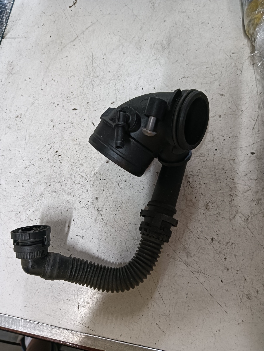 Tub aer AUDI A6/S6 IV Saloon (4G2, C7, 4GC) [ 2010 - 2018 ] TDI (CGLC, CMGB) 130KW|177HP OEM 5q0129635 – foto 2