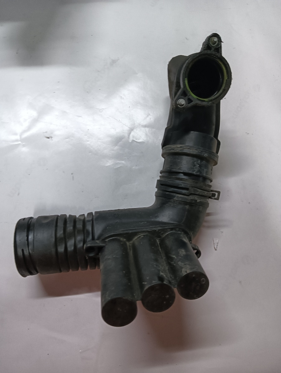Tubulatura admisie aer turbo SKODA RAPID II NH3 2012 - > 1.2 TSI CJZD 04e29651c