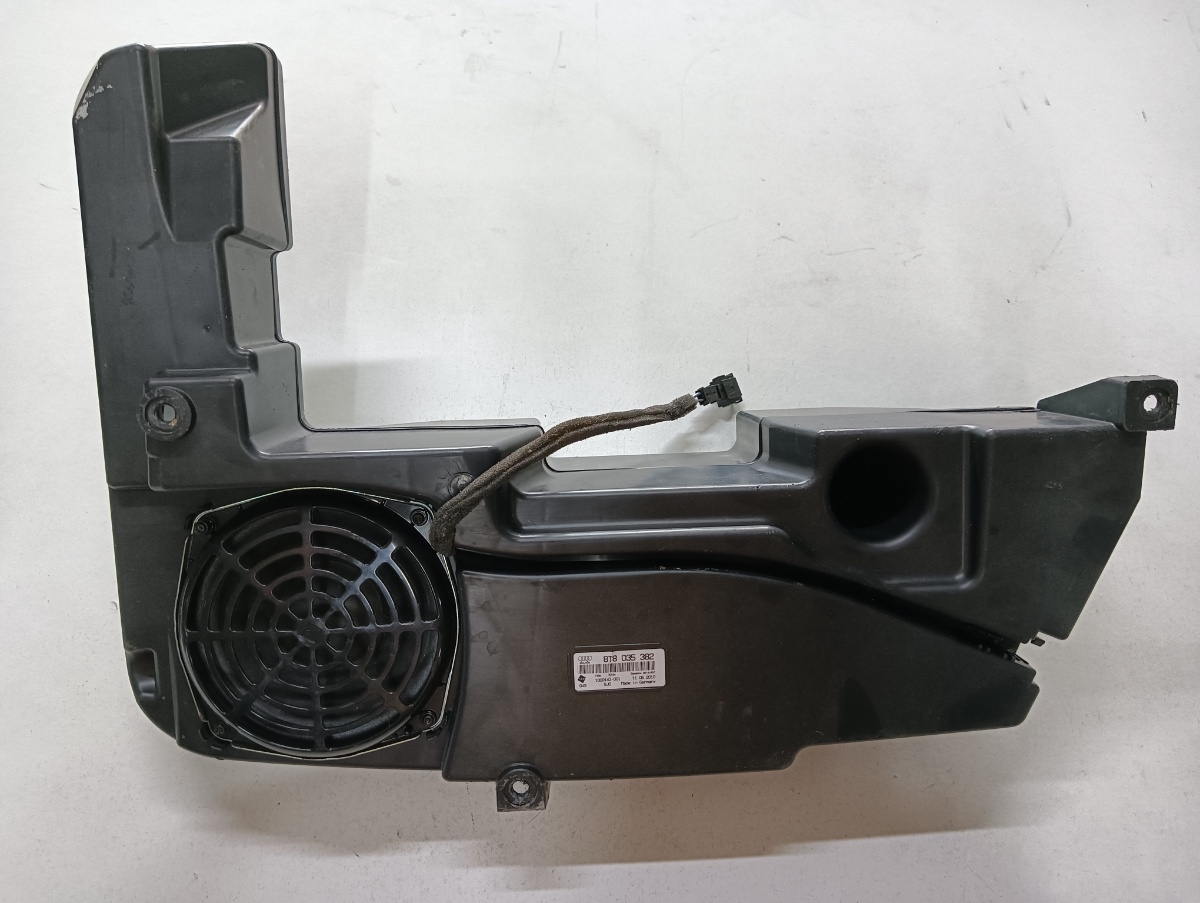 Tun bass AUDI A5/S5 8T3 2007 - 2017 8t8035382