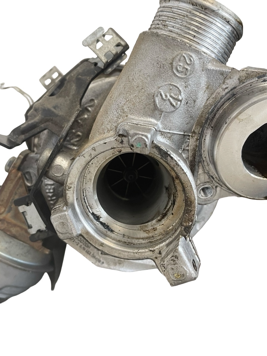 Turbina SEAT LEON 5F1 2012 -> 1.6 TDI CLHA 04L253020A – foto 3