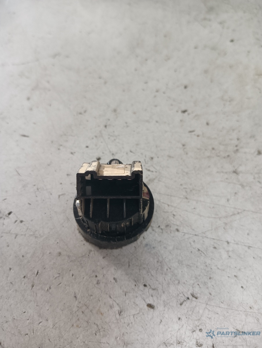 Tweeter  dreapta fata TOYOTA COROLLA 1.3 i 2015 – foto 2
