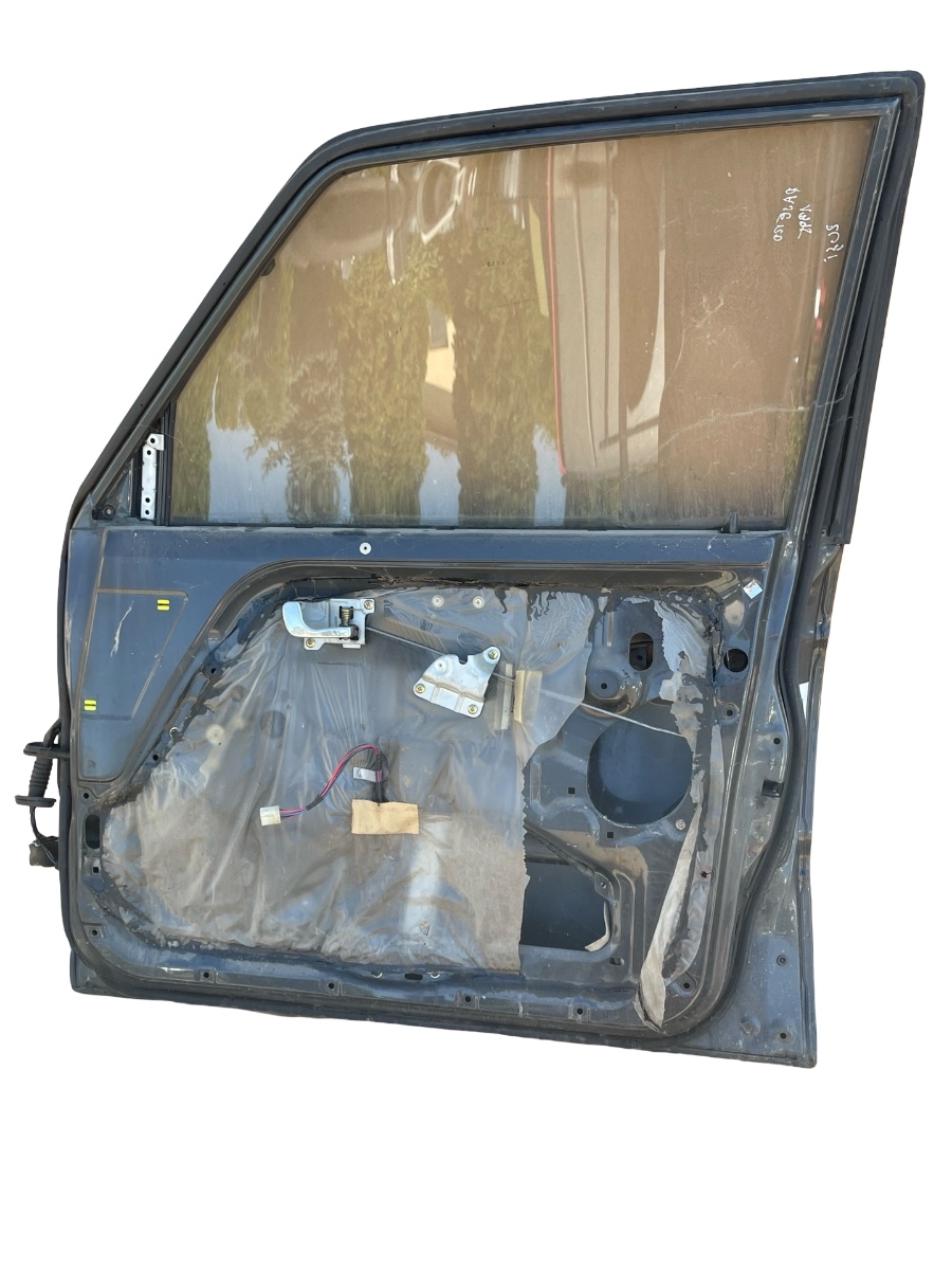 Usa Portiera dreapta fata MITSUBISHI PAJERO II V3_W, V2_W, V4_W 1990 - 2001 – foto 4