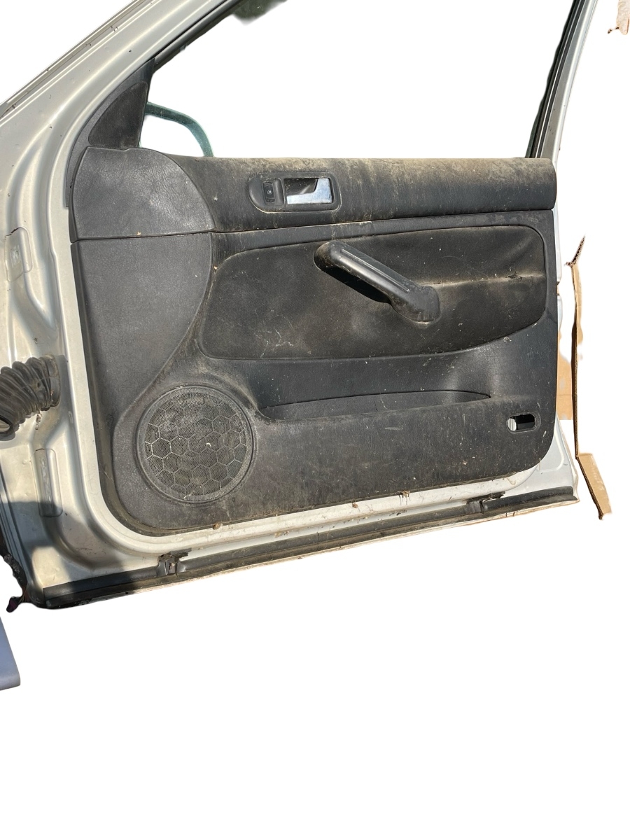 Usa Portiera dreapta fata VOLKSWAGEN GOLF IV 1J1 1997 - 2007 – foto 3
