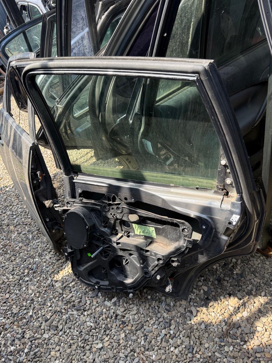 Usa Portiera dreapta spate FORD FIESTA 2003 – foto 3