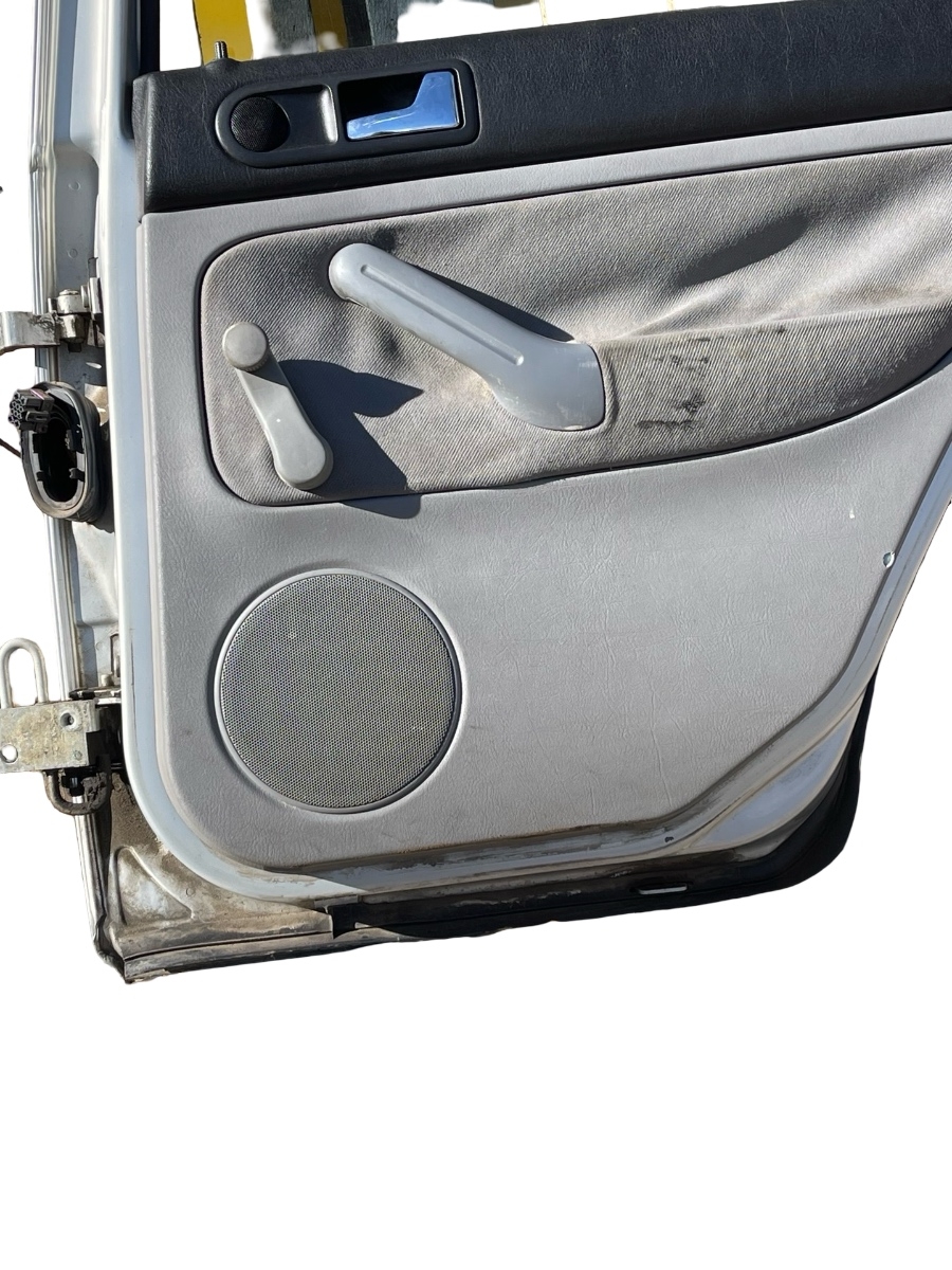 Usa Portiera dreapta spate VOLKSWAGEN GOLF IV 1J1 1997 - 2007 – foto 4