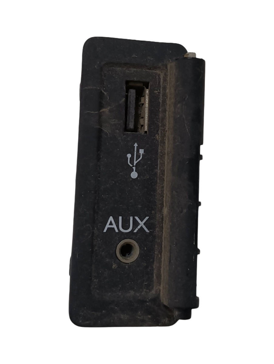 Usb / mufa jack RENAULT MEGANE II BM0/1_, CM0/1_ 2001 - 2012