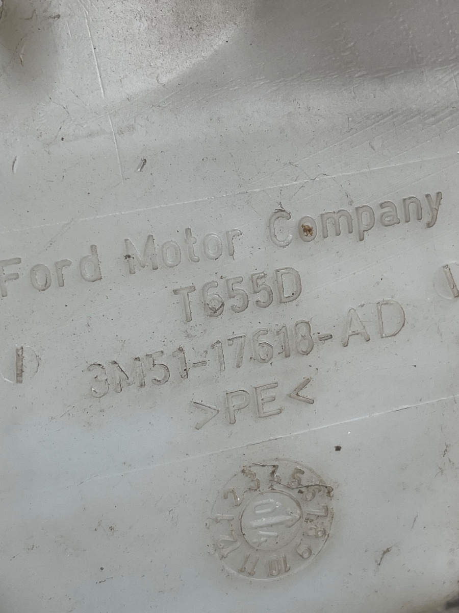 Vas lichid de spalare parbriz VOLVO S40 II MS, 544 2003 - 2012 2.0 D D 4204 T 3M51-17618-AD – foto 2