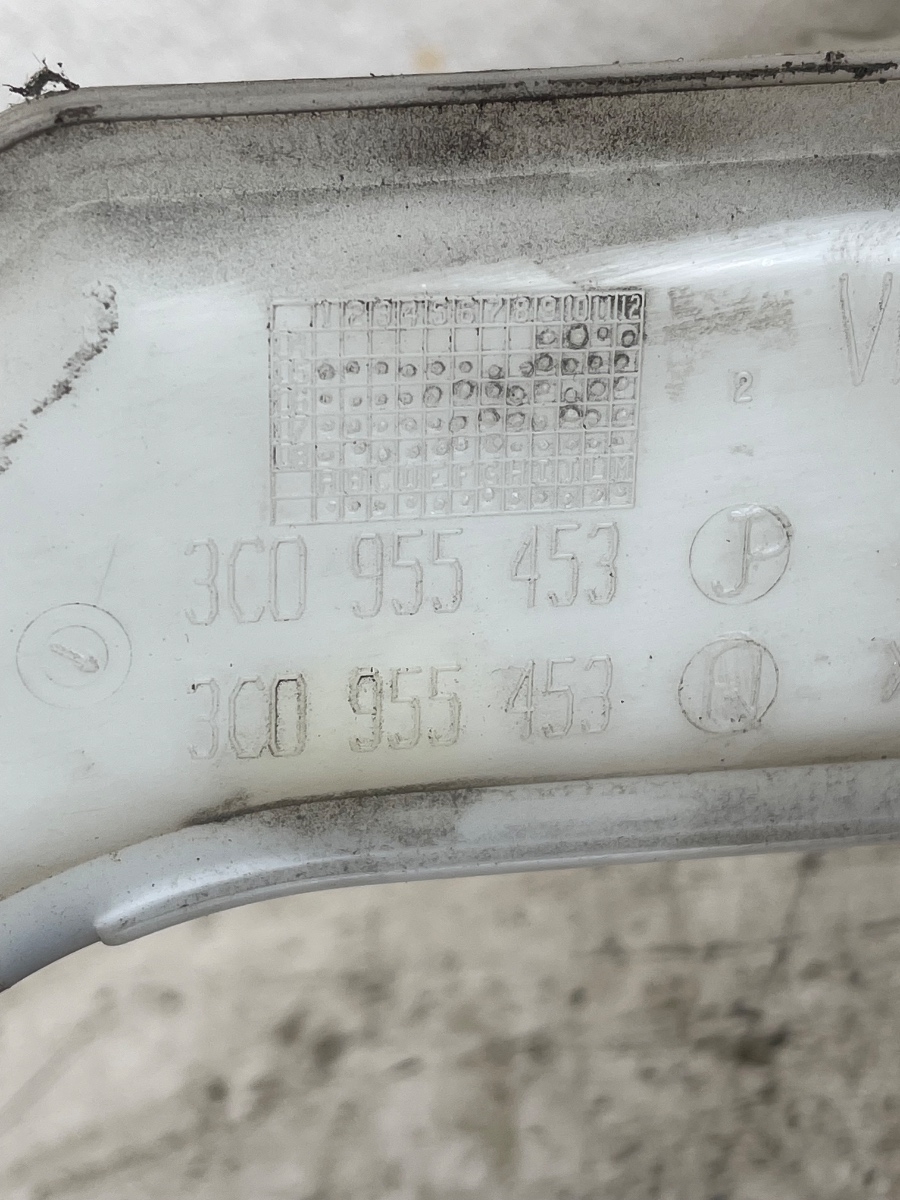 Vas/rezervor lichid de spalare parbriz VOLKSWAGEN PASSAT 3C2 2005 - 2010 1.4 TSI EcoFuel CDGA 3C0955453 – foto 3