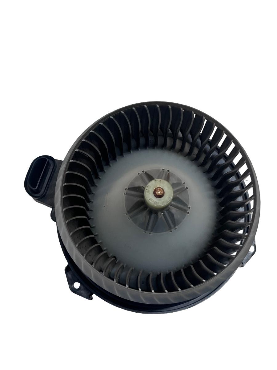 Ventilator aeroterma TOYOTA AVENSIS Saloon _T27_ 2008 -> AV272700-8103