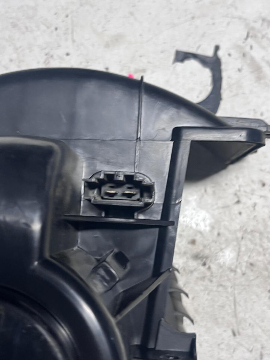 Ventilator aeroterma VOLKSWAGEN TRANSPORTER V Bus 7HB, 7HJ, 7EB, 7EJ, 7EF, 7EG, 7HF, – foto 3